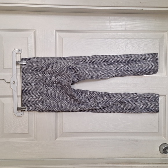 lululemon | High Rise Wunder Under Crop Battleship Women 4 - Picture 9 of 10